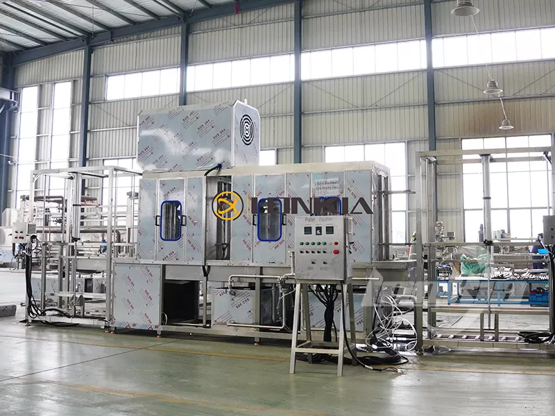 Can an Automated Pallet Washer Remove Grease and Food Residues?