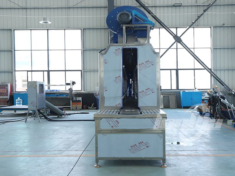 What Is an Industrial Tray Washer and How Does It Work?