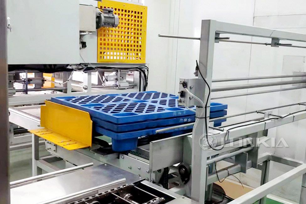 How Many Pallets Can a Pallet Washer Wash Per Hour?