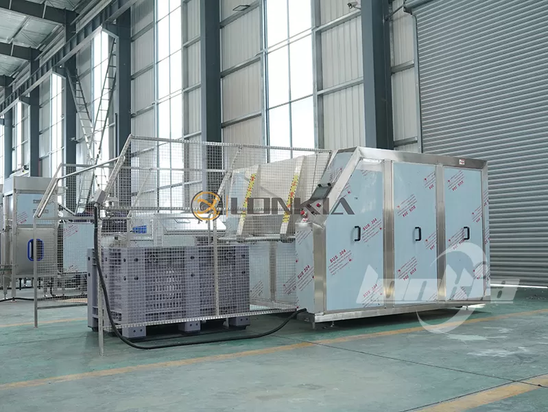 How Easy Is It to Operate a Crate Cleaning Machine?